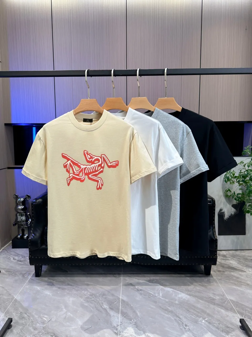 ARC`TERYX 2026 Classic T ， Breathable ， ， ！ Same Style ：White Black Gray Size：S M L XL